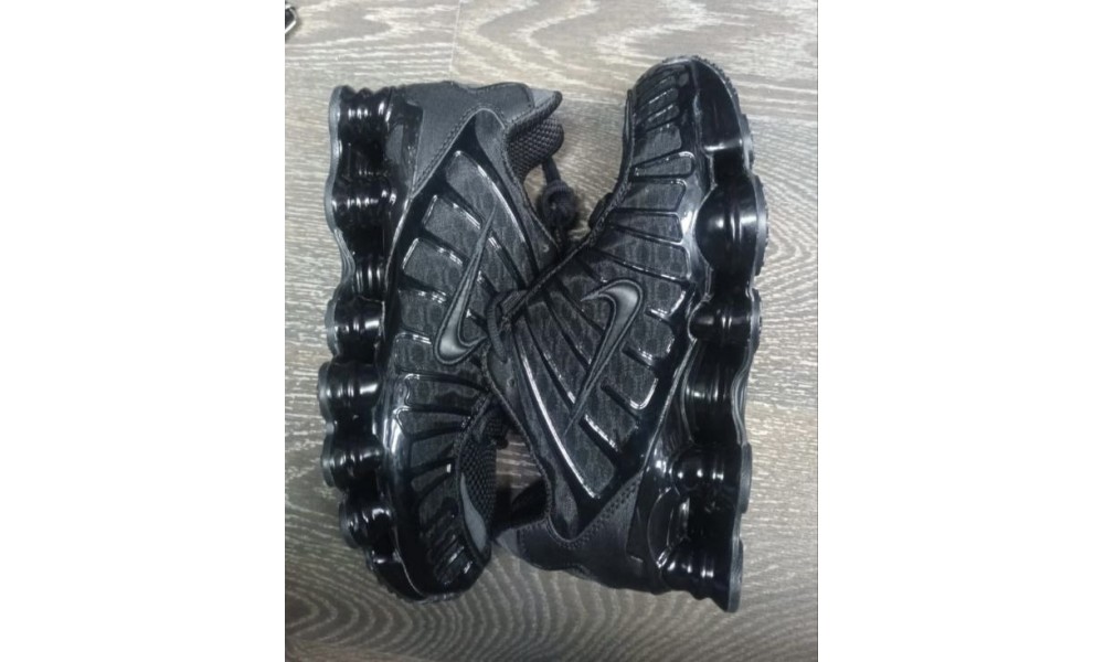 Nike air shox on sale black